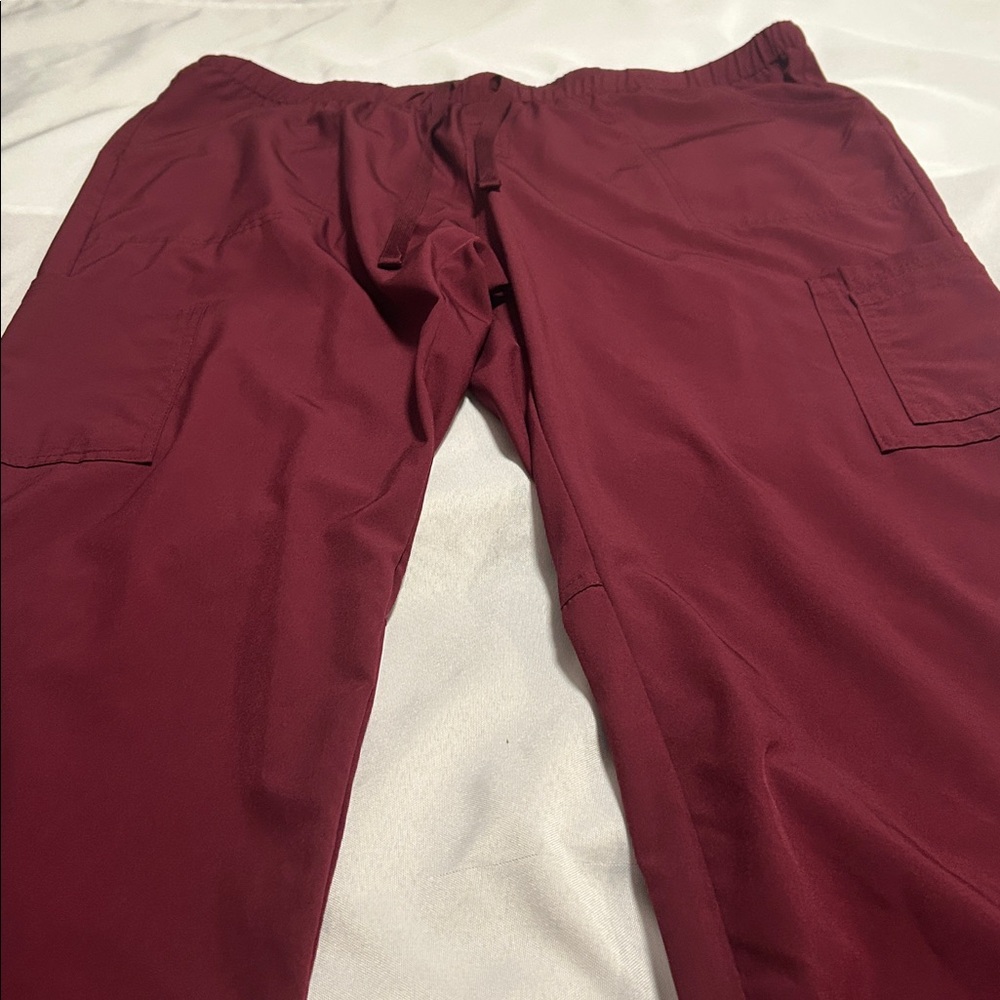 Natural Uniforms Women’s cool stretch v-neck top and cargo pant set NWOT - Picture 12 of 16